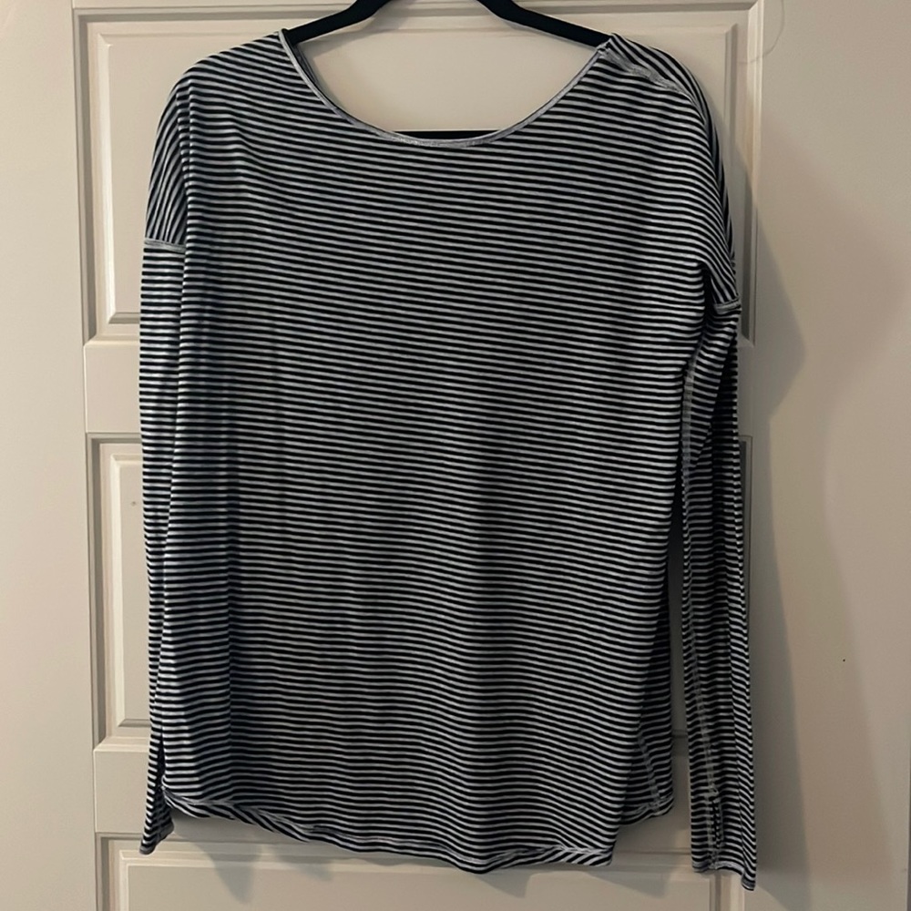 LULULEMON STRIPE LONG SLEEVE